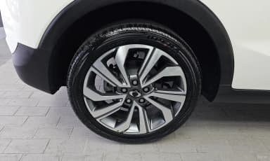 Berry New Tivoli