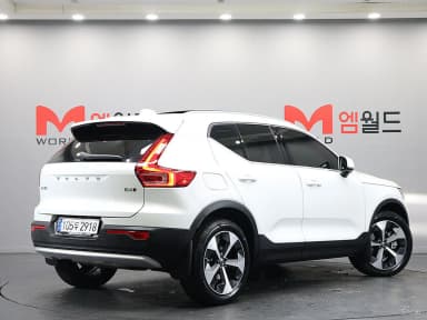 XC40