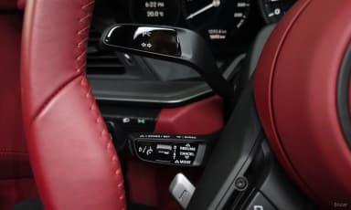 911 (992)