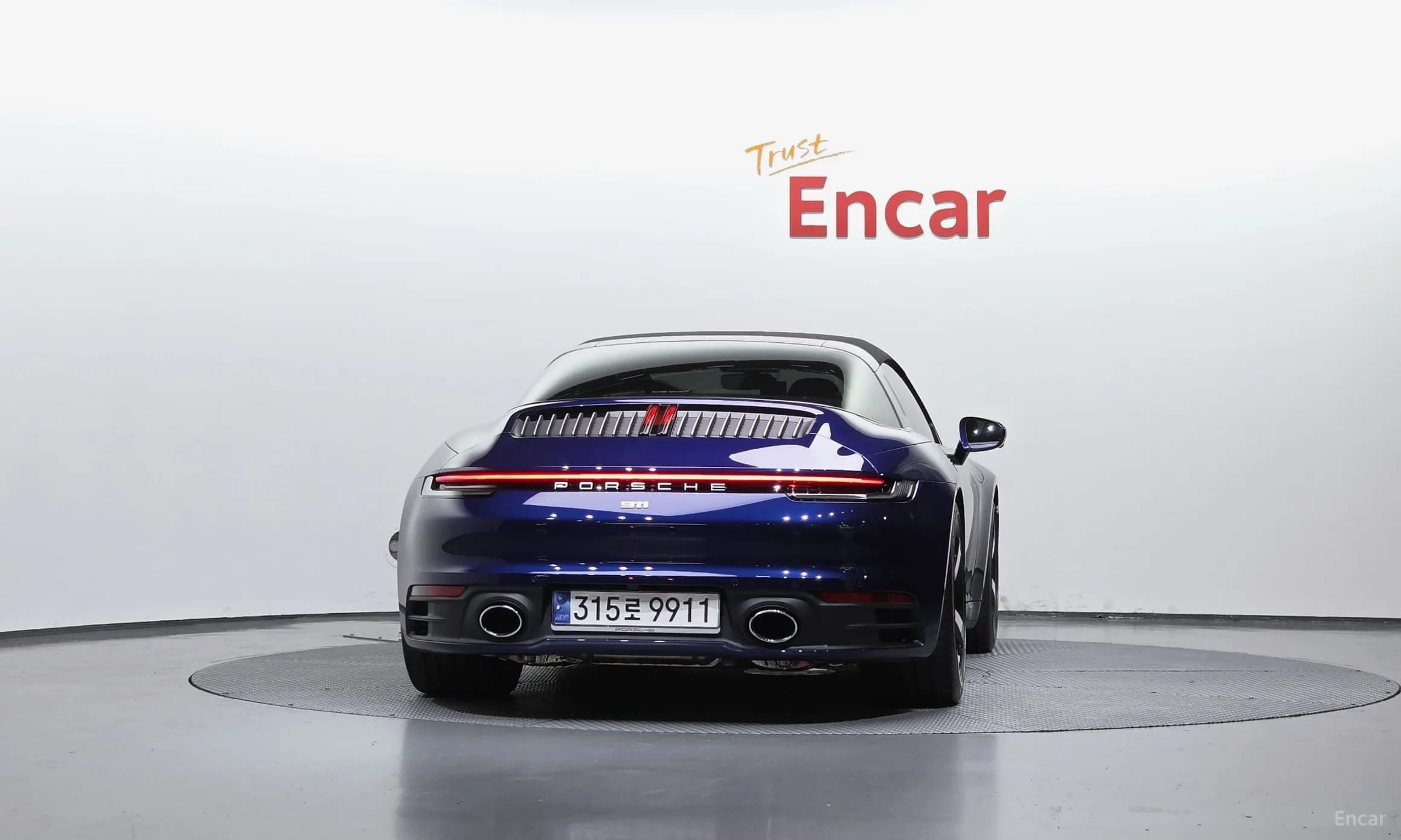 911 (992)