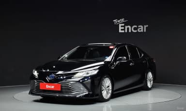 Camry (XV70)