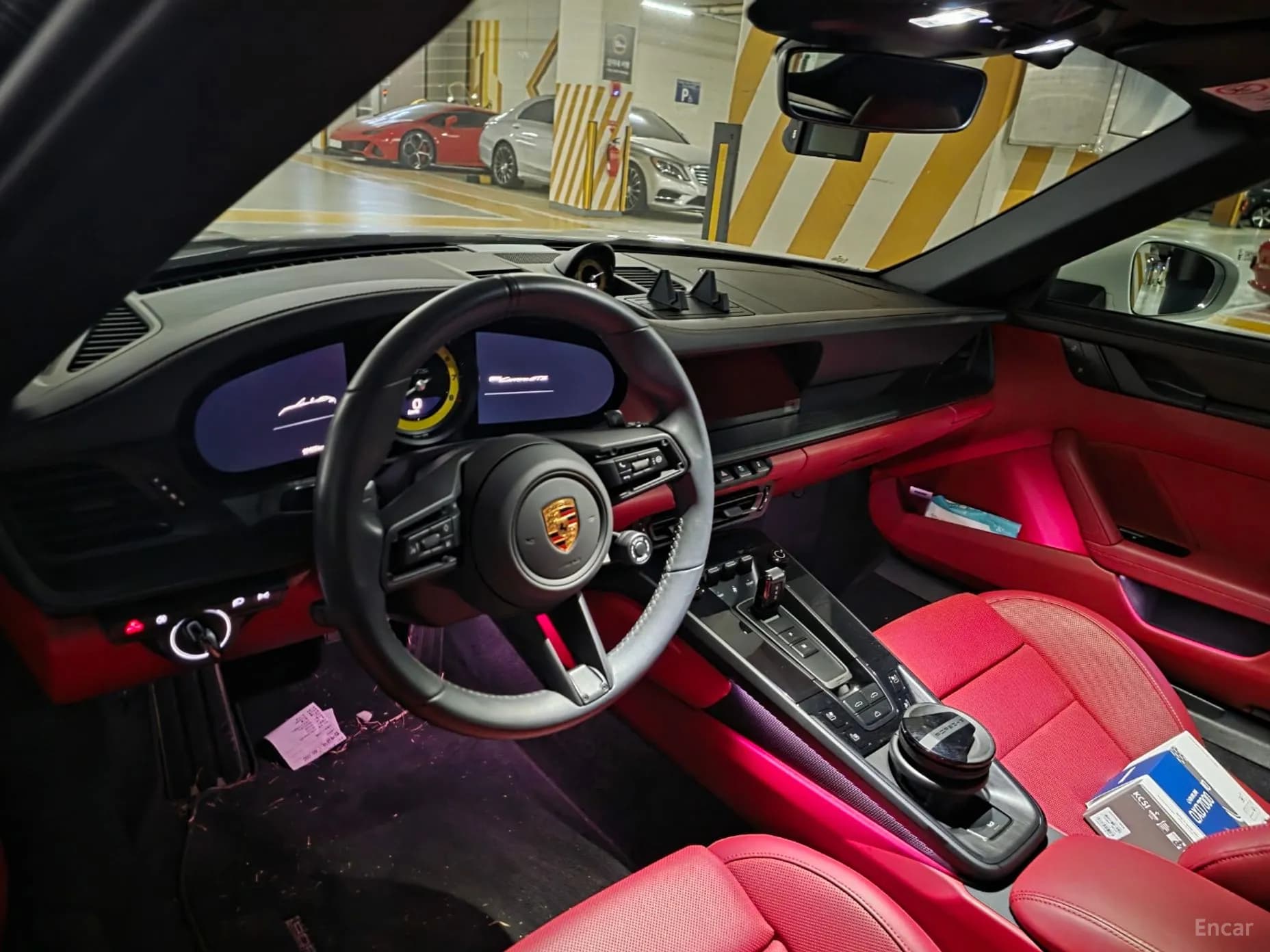 911 (992)