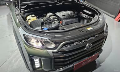 Rexton Sports Khan
