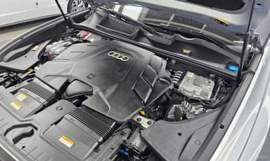 Q8 (4M)