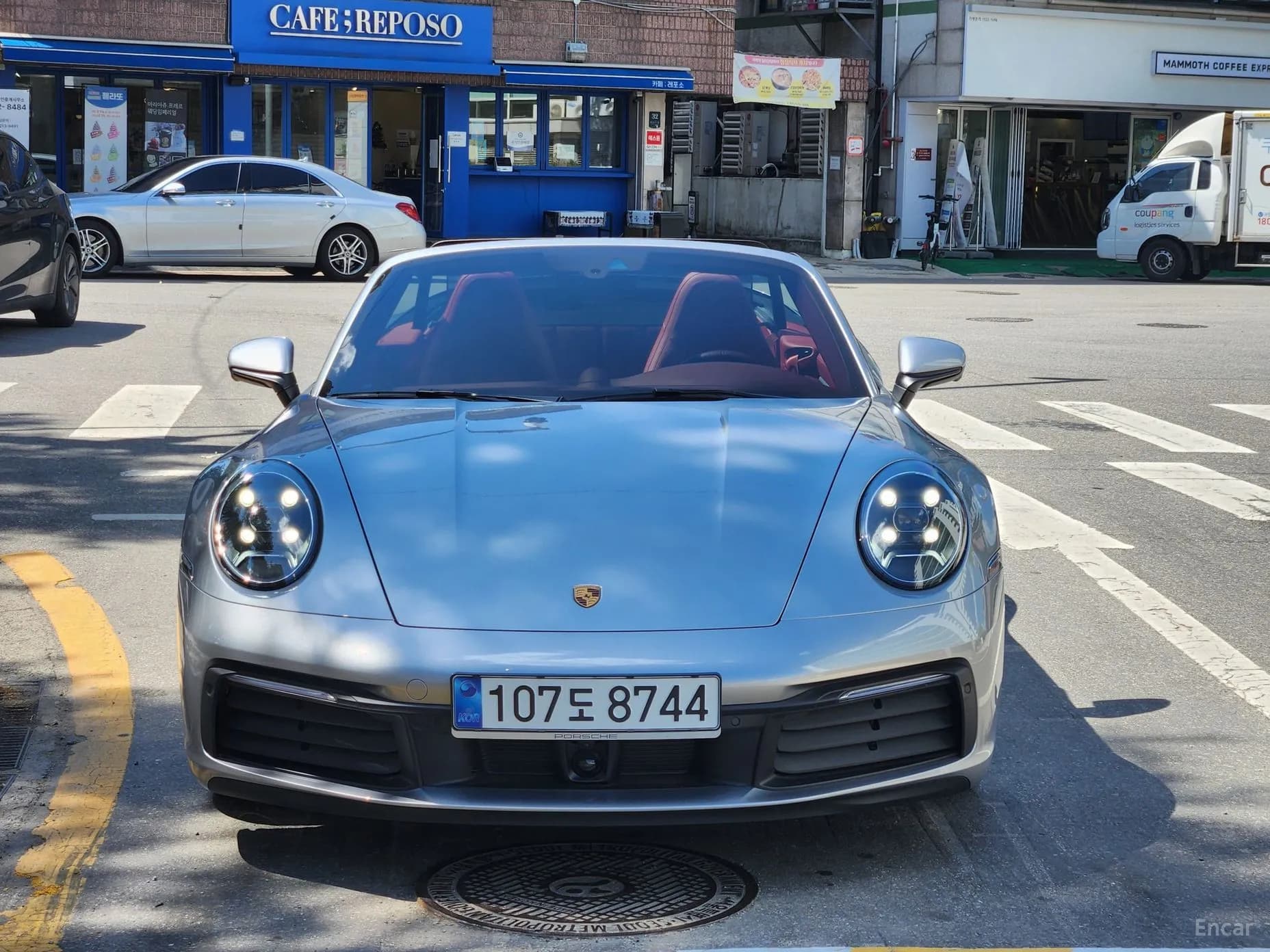 911 (992)