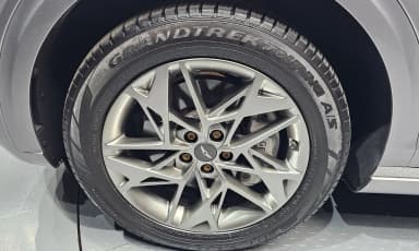 GV70