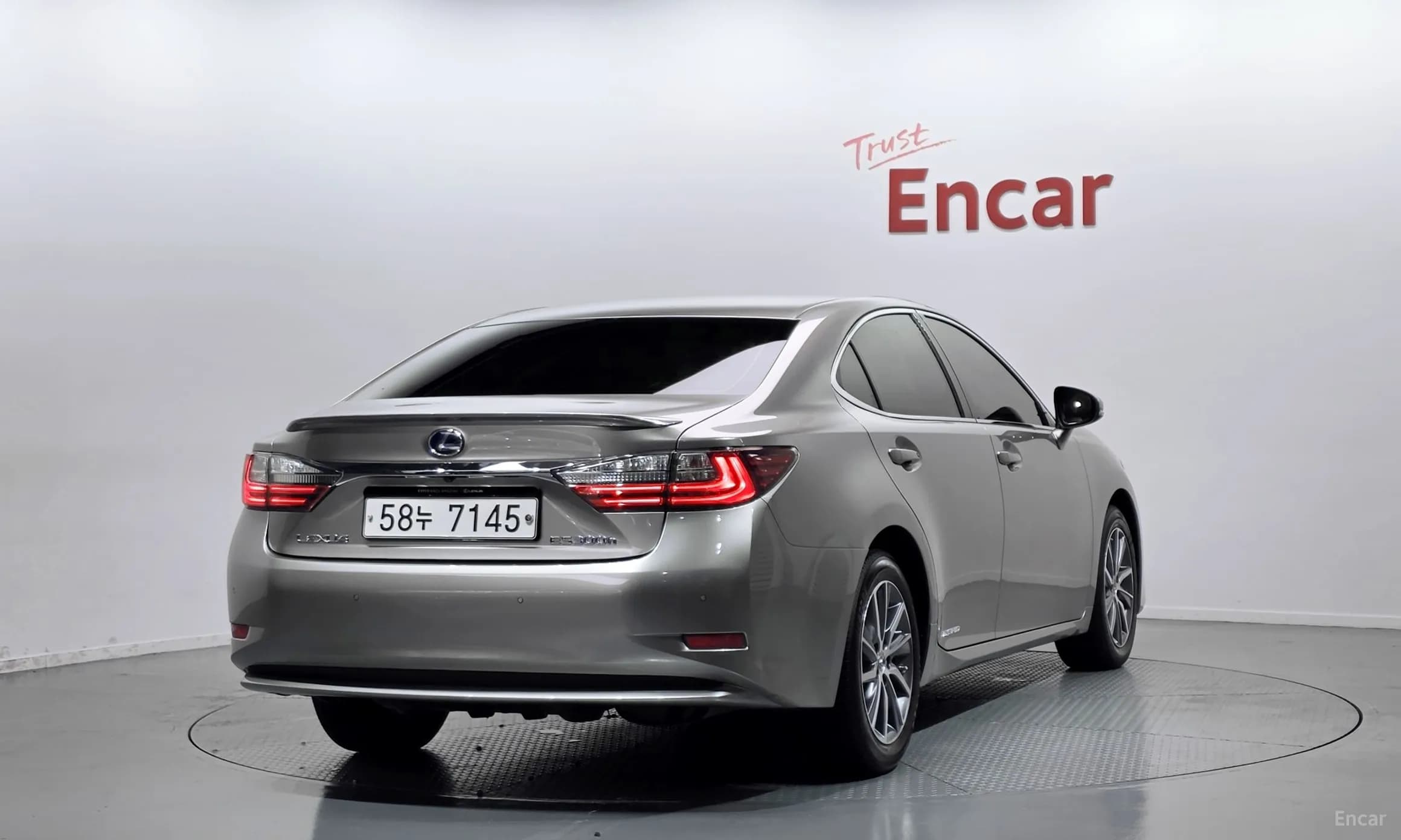 New ES300h