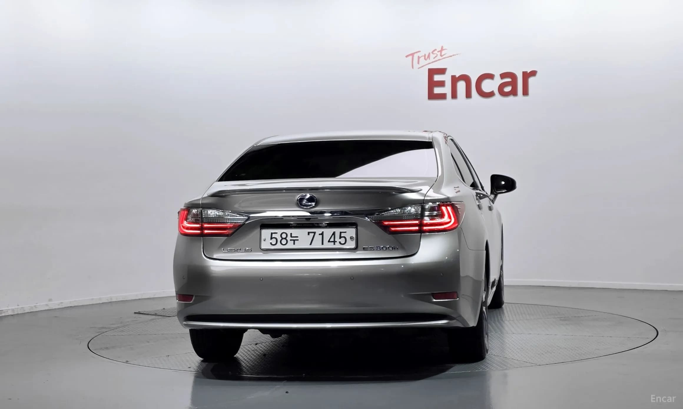 New ES300h