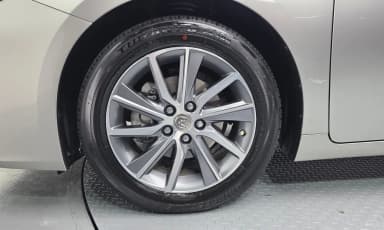 New ES300h