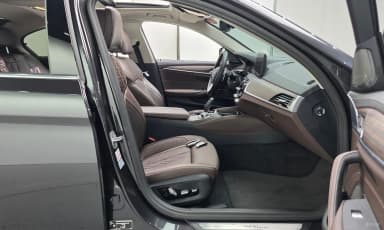 5 Series (G30)