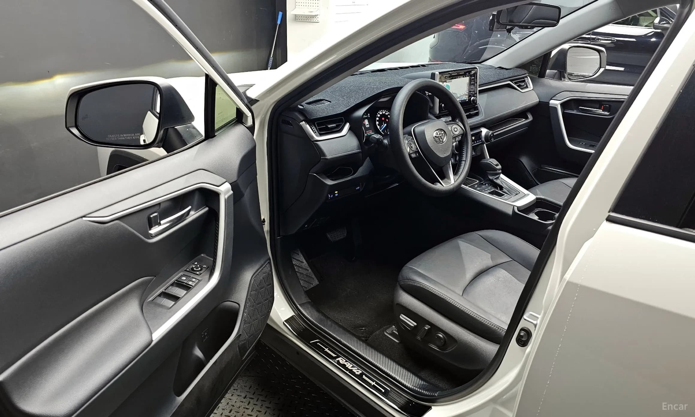 RAV4 5th Generation
