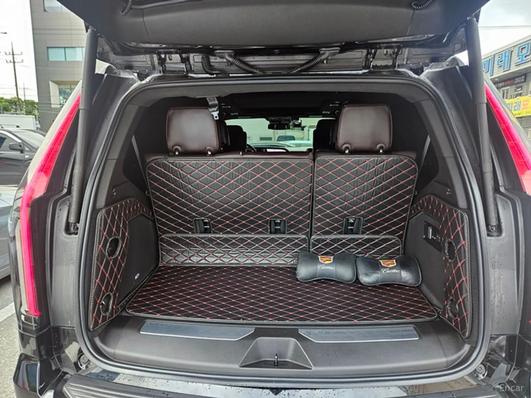 Escalade 5th Generation