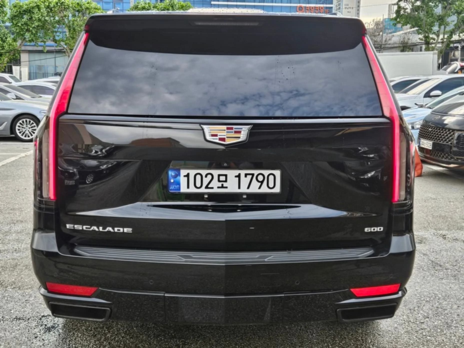 Escalade 5th Generation