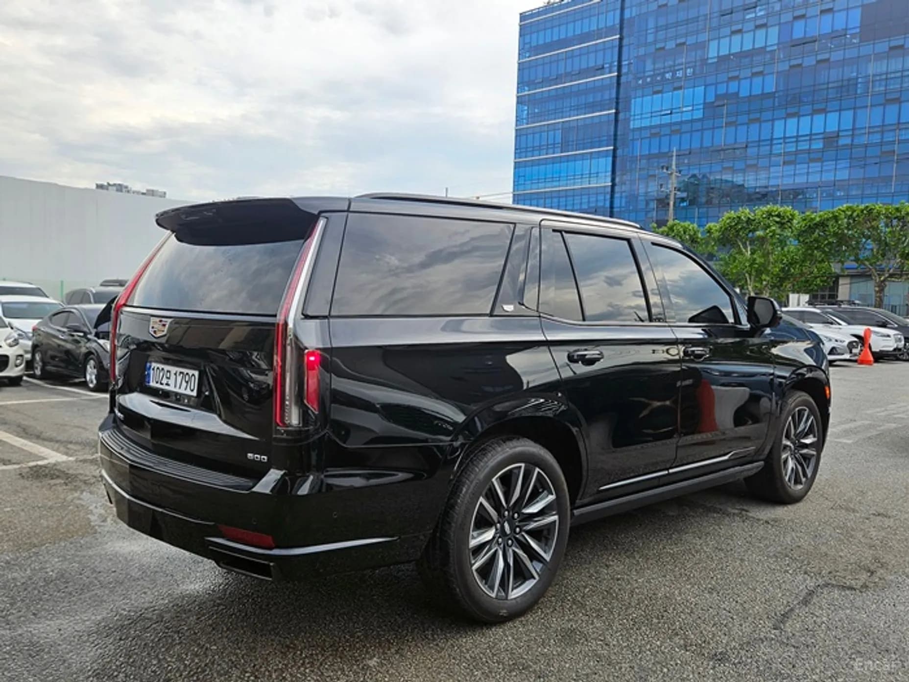 Escalade 5th Generation