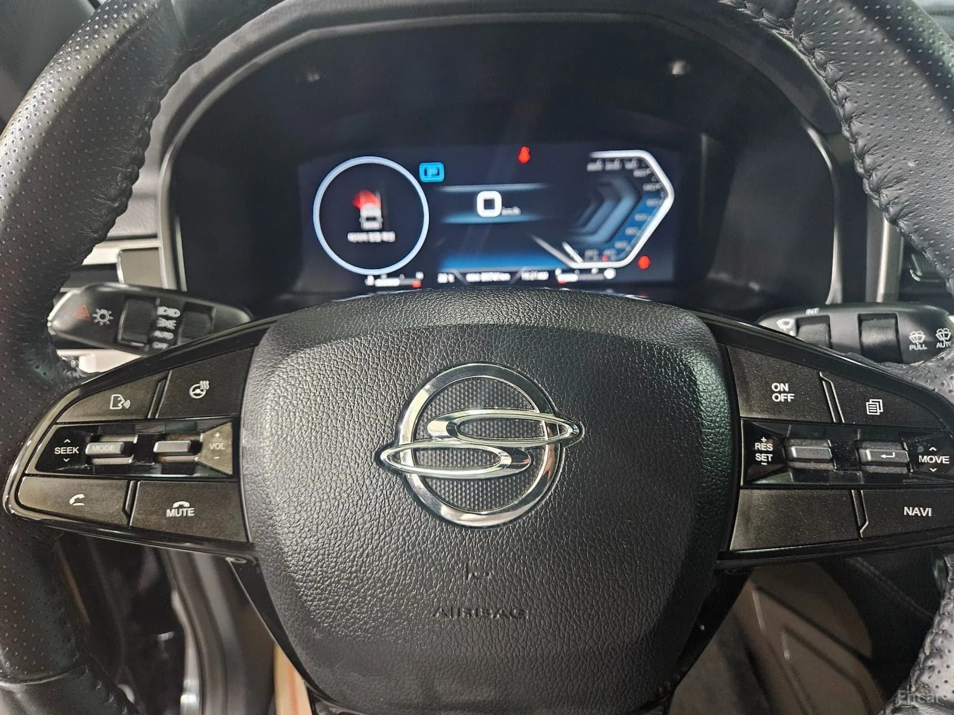 Rexton Sports Khan