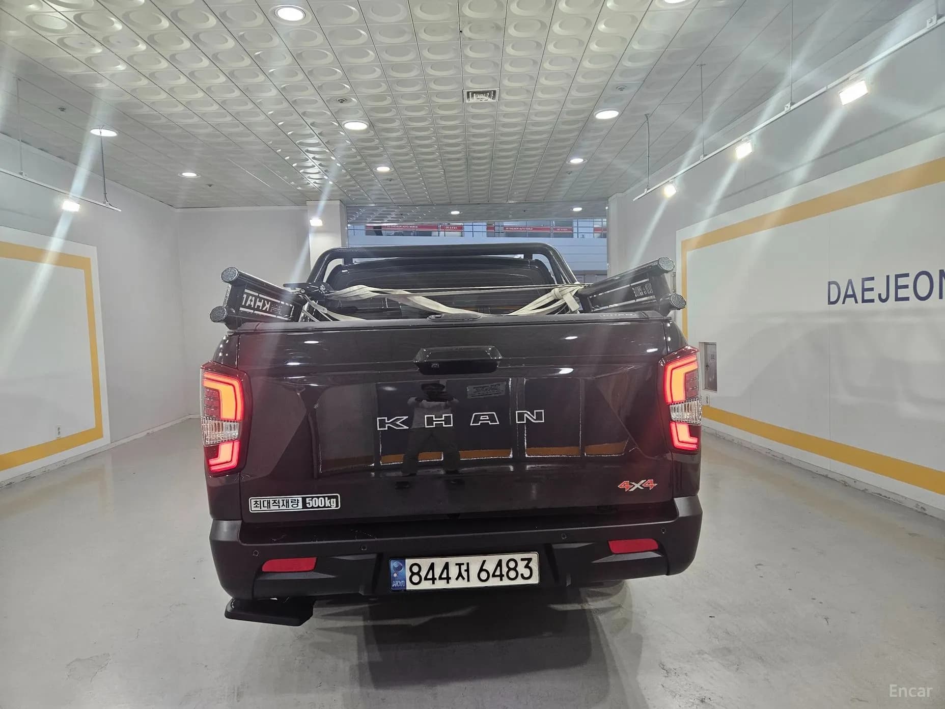 Rexton Sports Khan