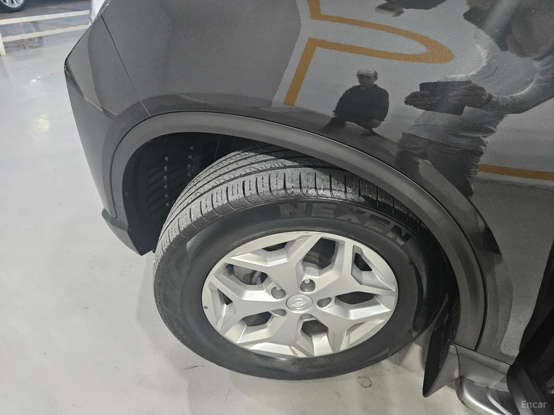 Rexton Sports Khan