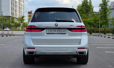 X7 (G07)