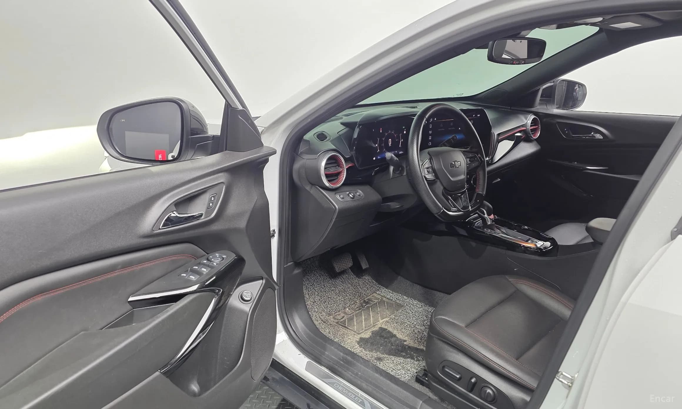 Trax Crossover