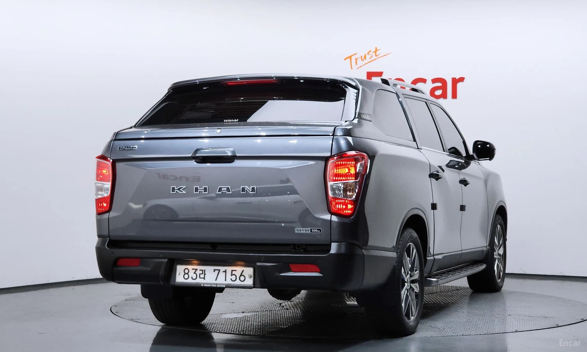 Rexton Sports Khan