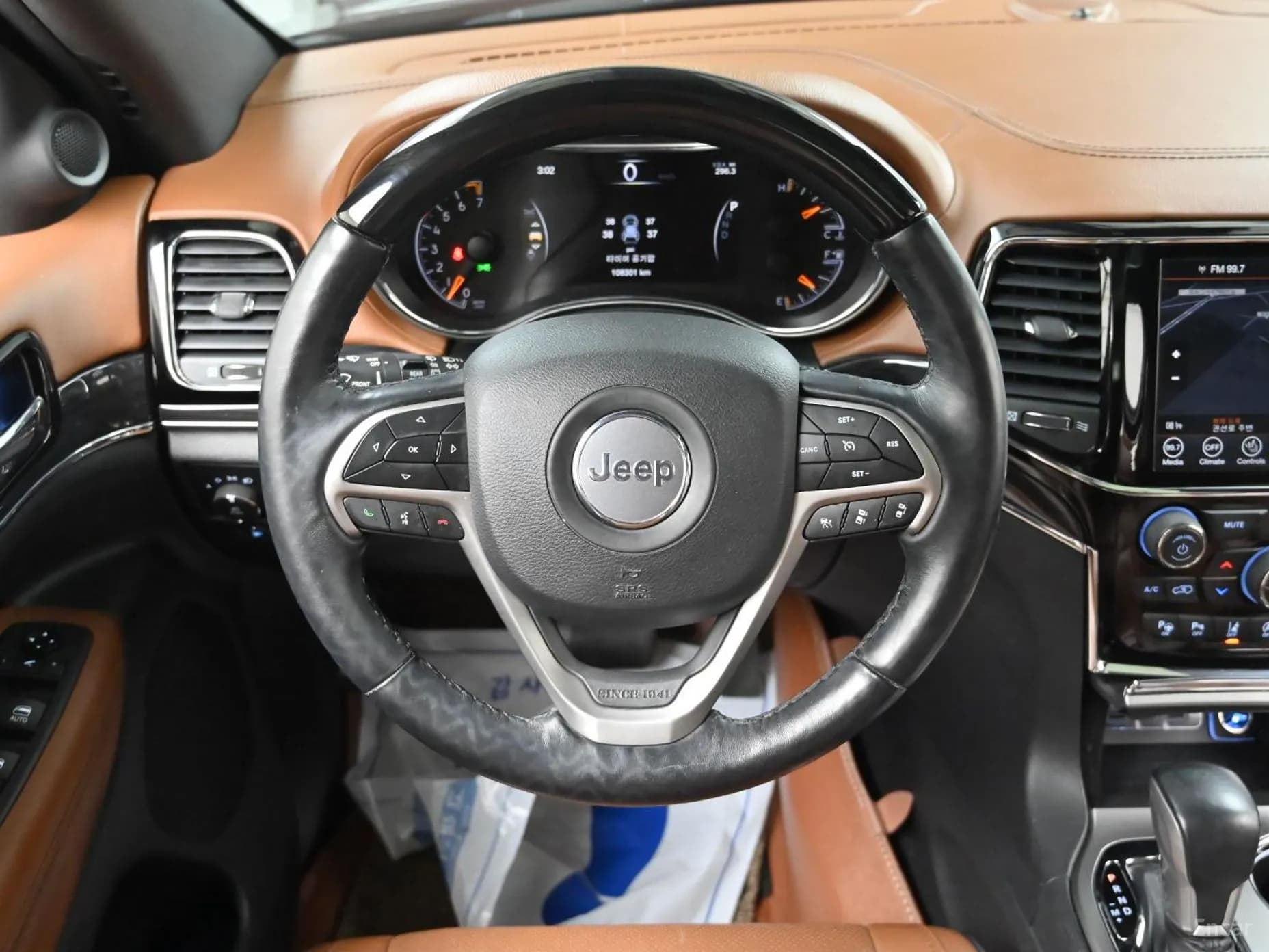 Grand Cherokee