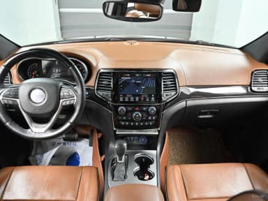 Grand Cherokee