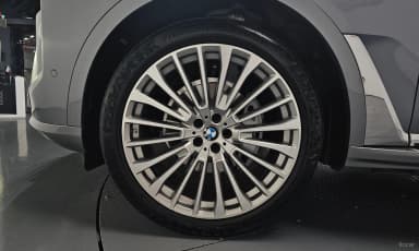X7 (G07)