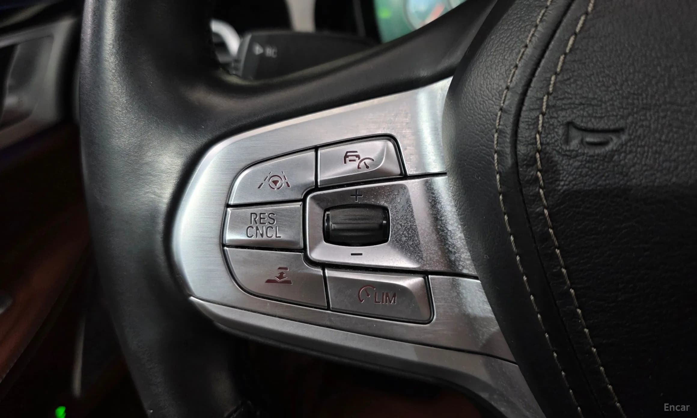 7 Series (G11)