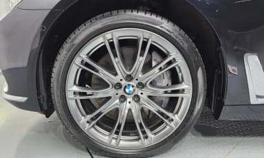 7 Series (G11)