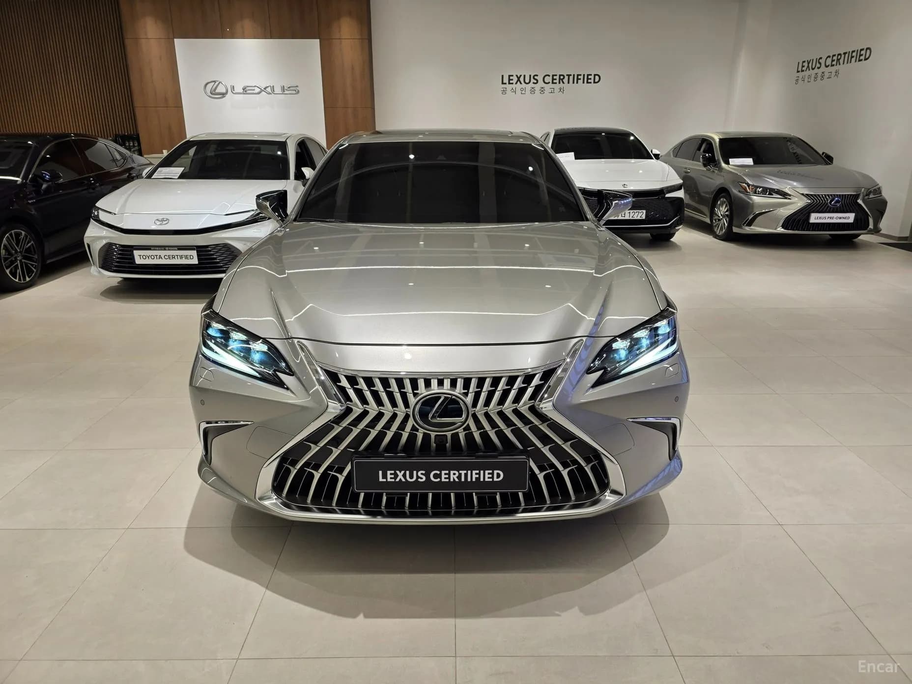 ES300h 7th Generation