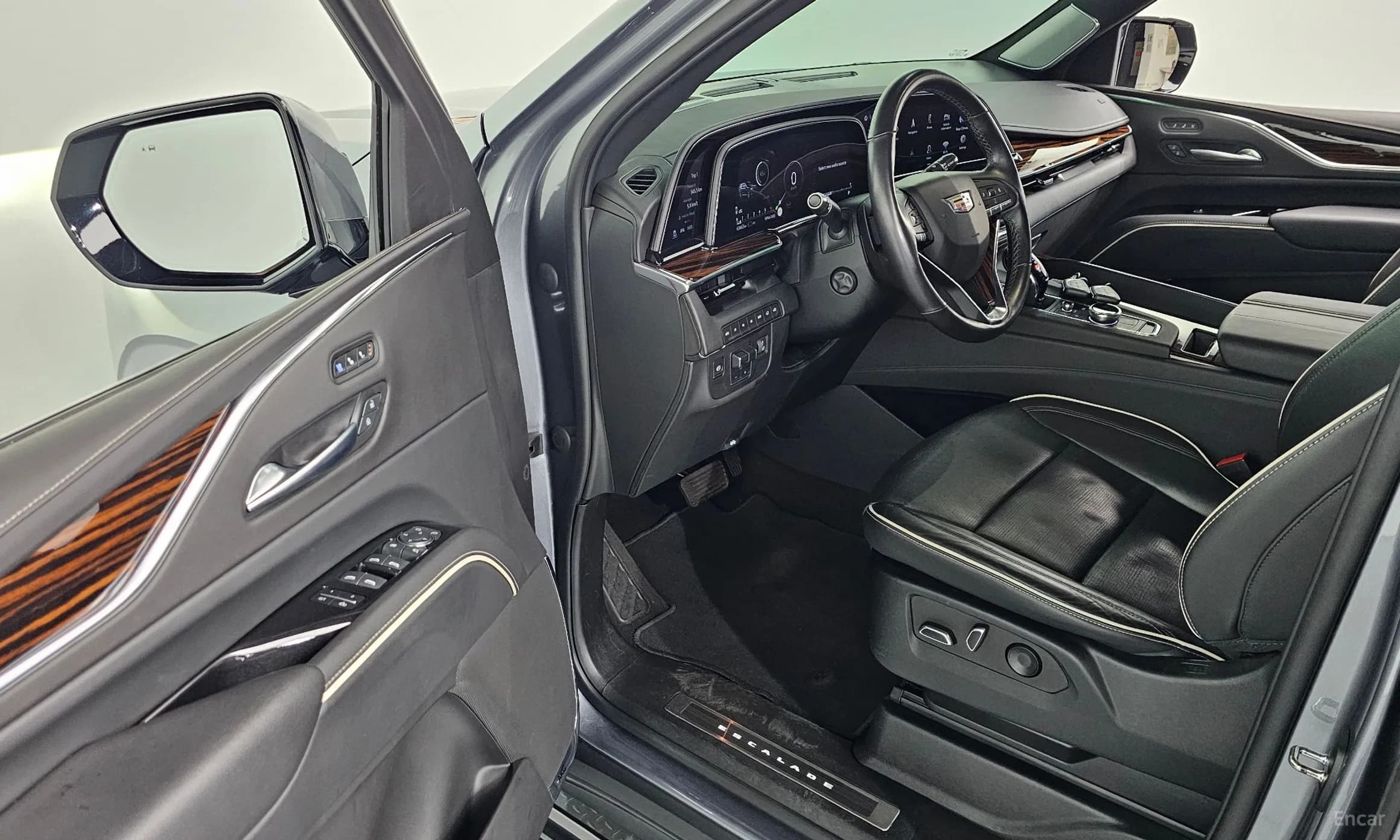 Escalade 5th Generation