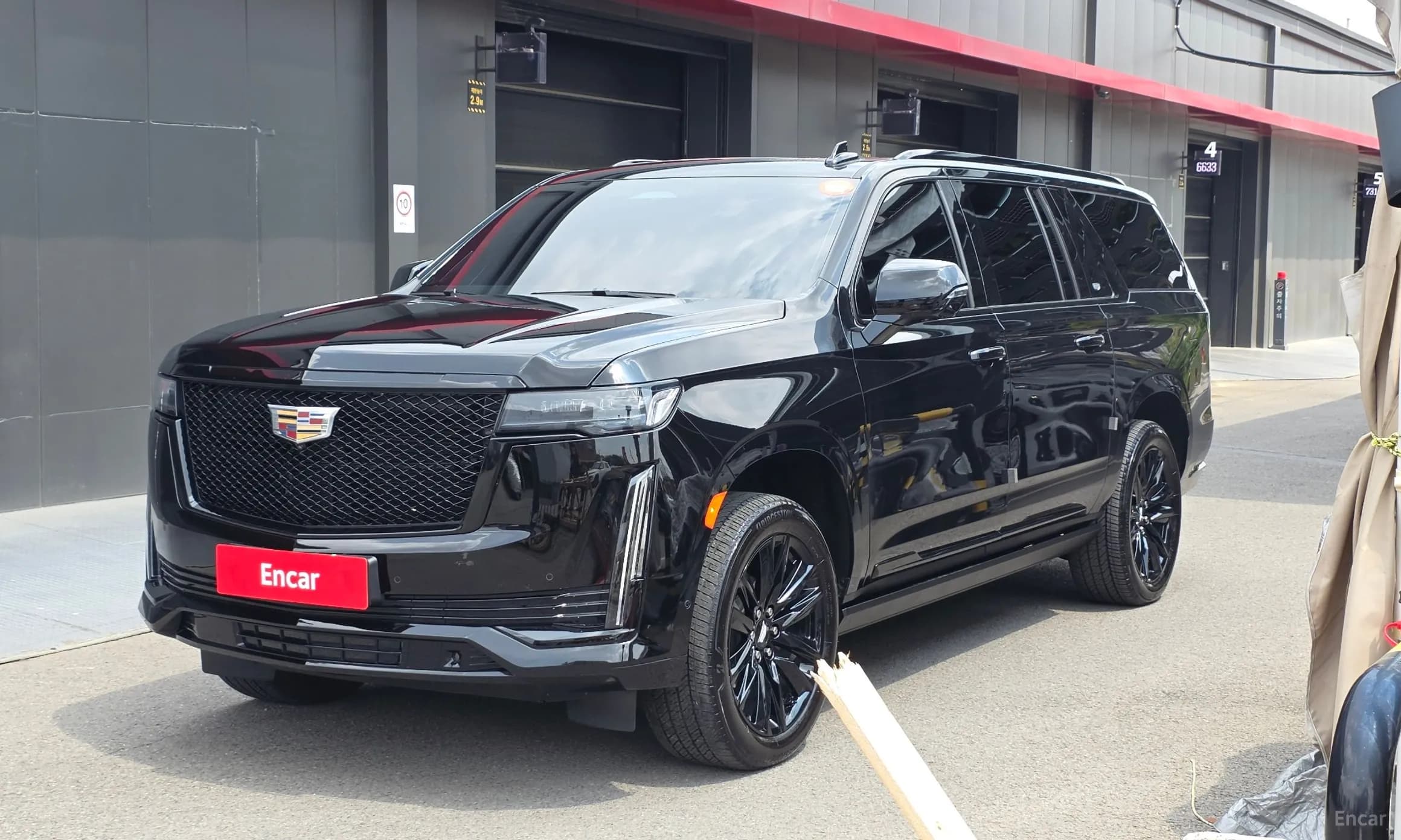 Escalade 5th Generation