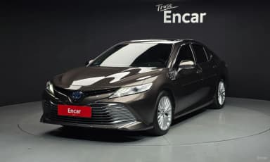 Camry (XV70)