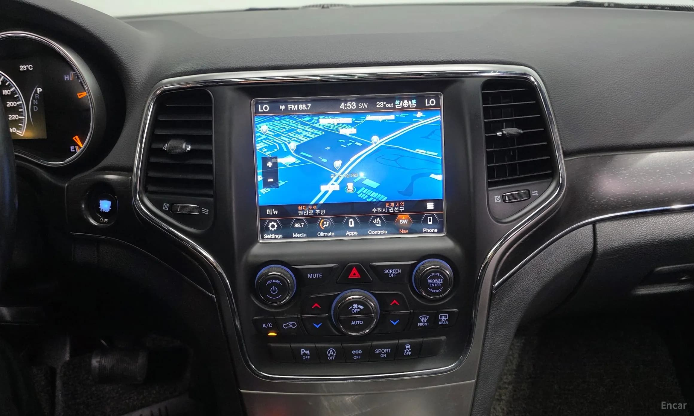 Grand Cherokee