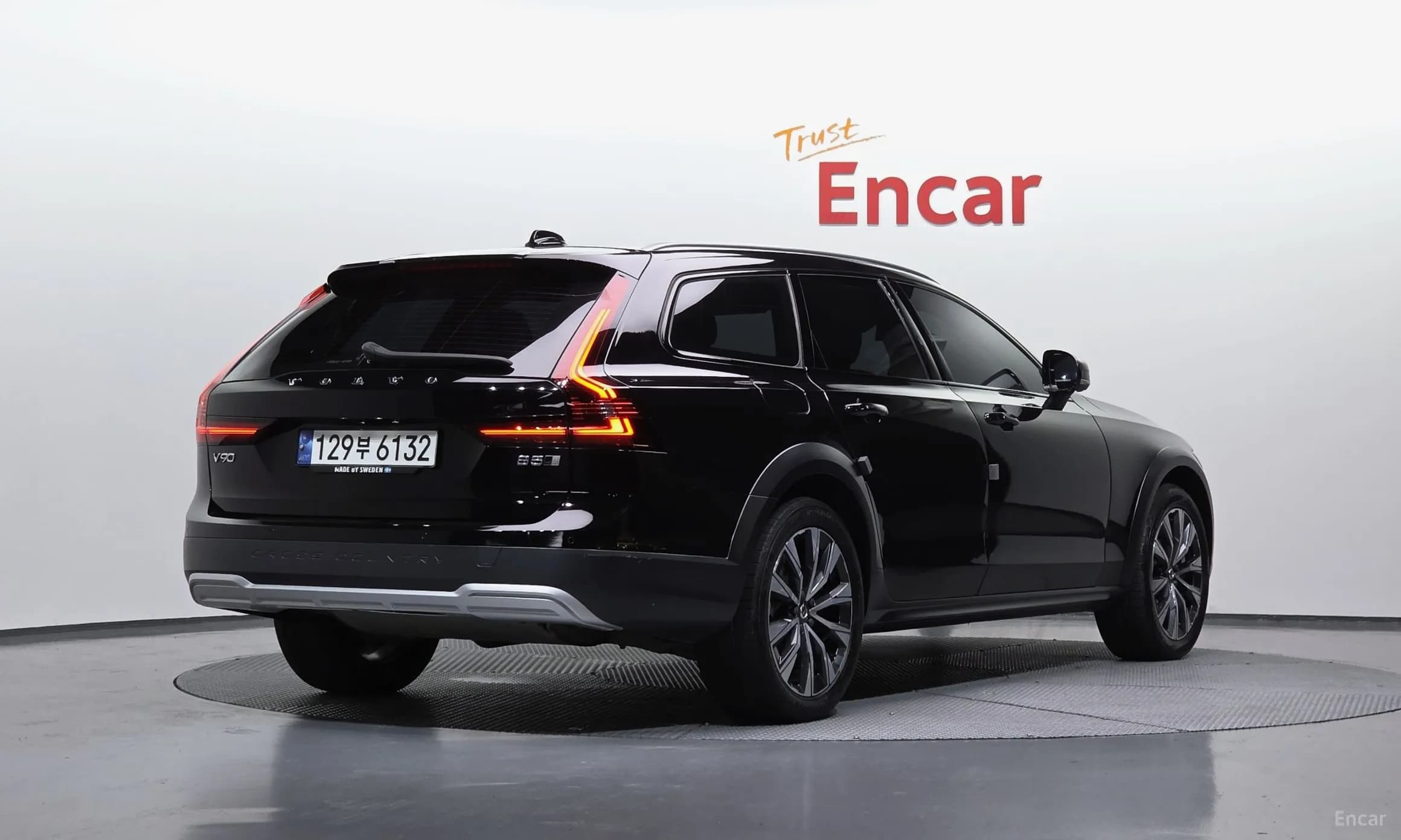 V90 Cross Country
