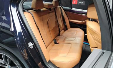 5 Series (G30)