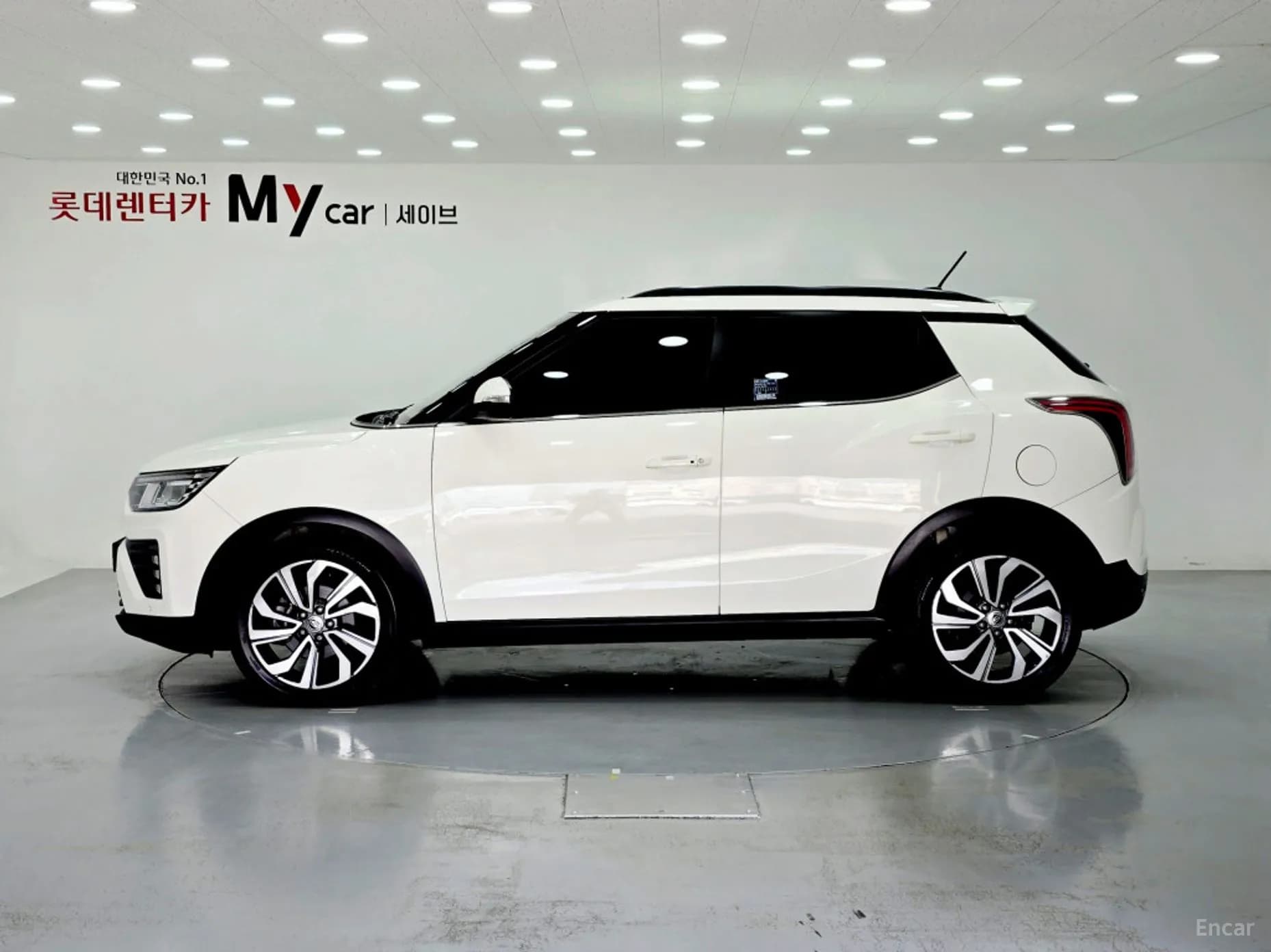 Berry New Tivoli