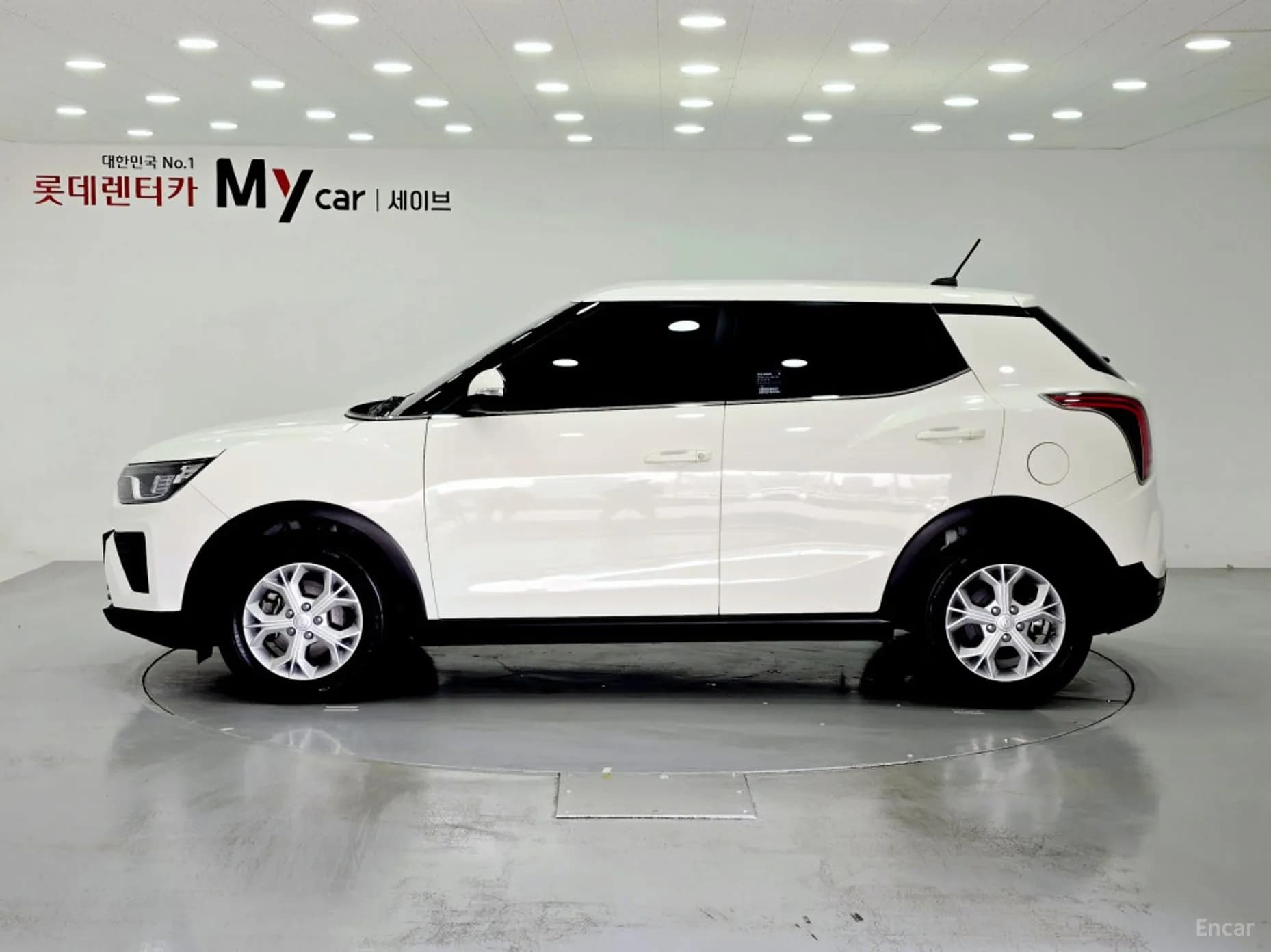 Berry New Tivoli
