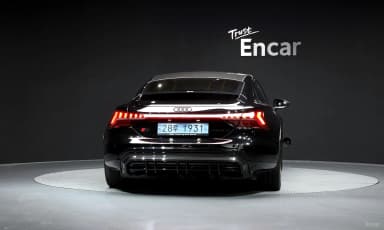 RS e-tron GT