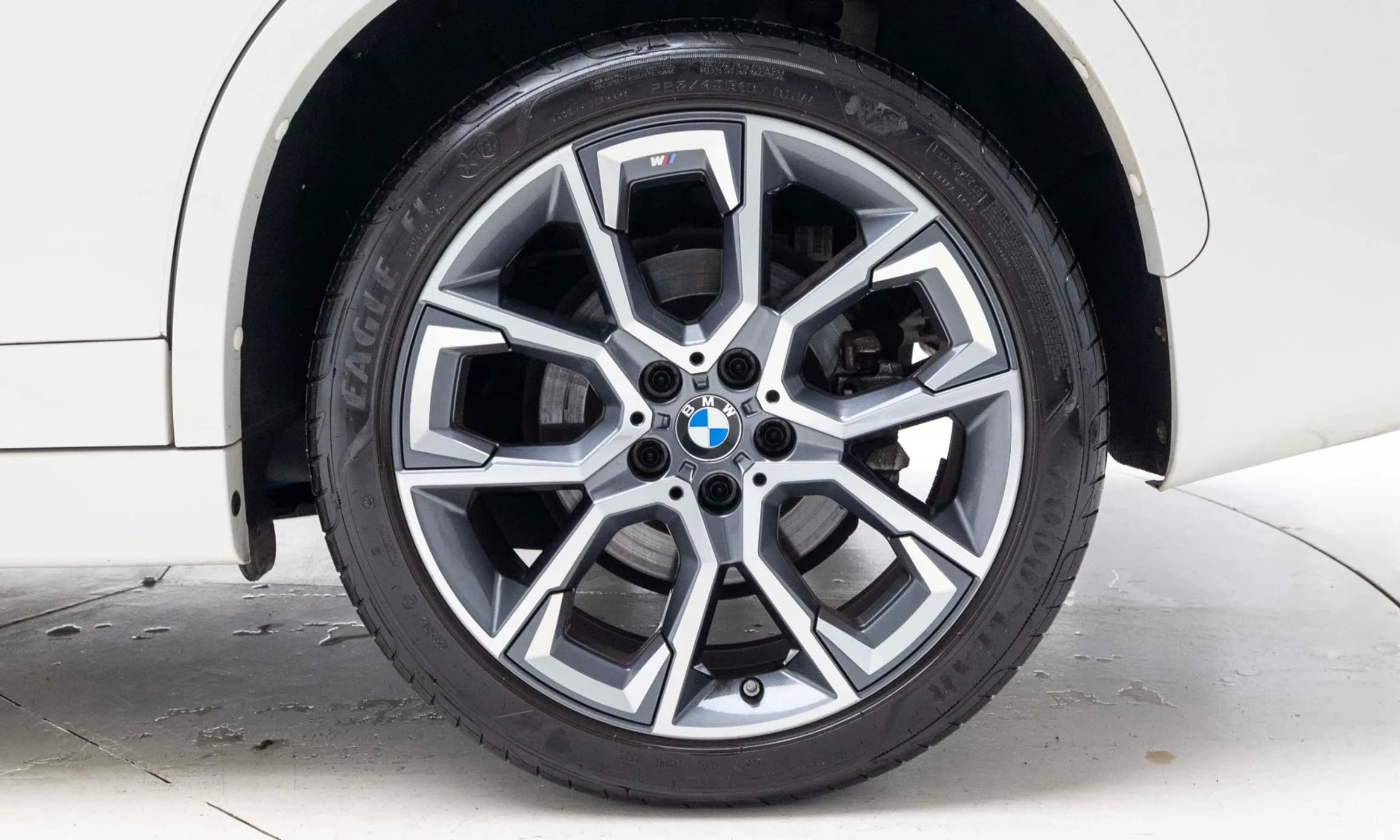 X1 (F48)