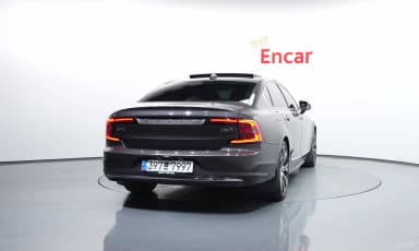 S90