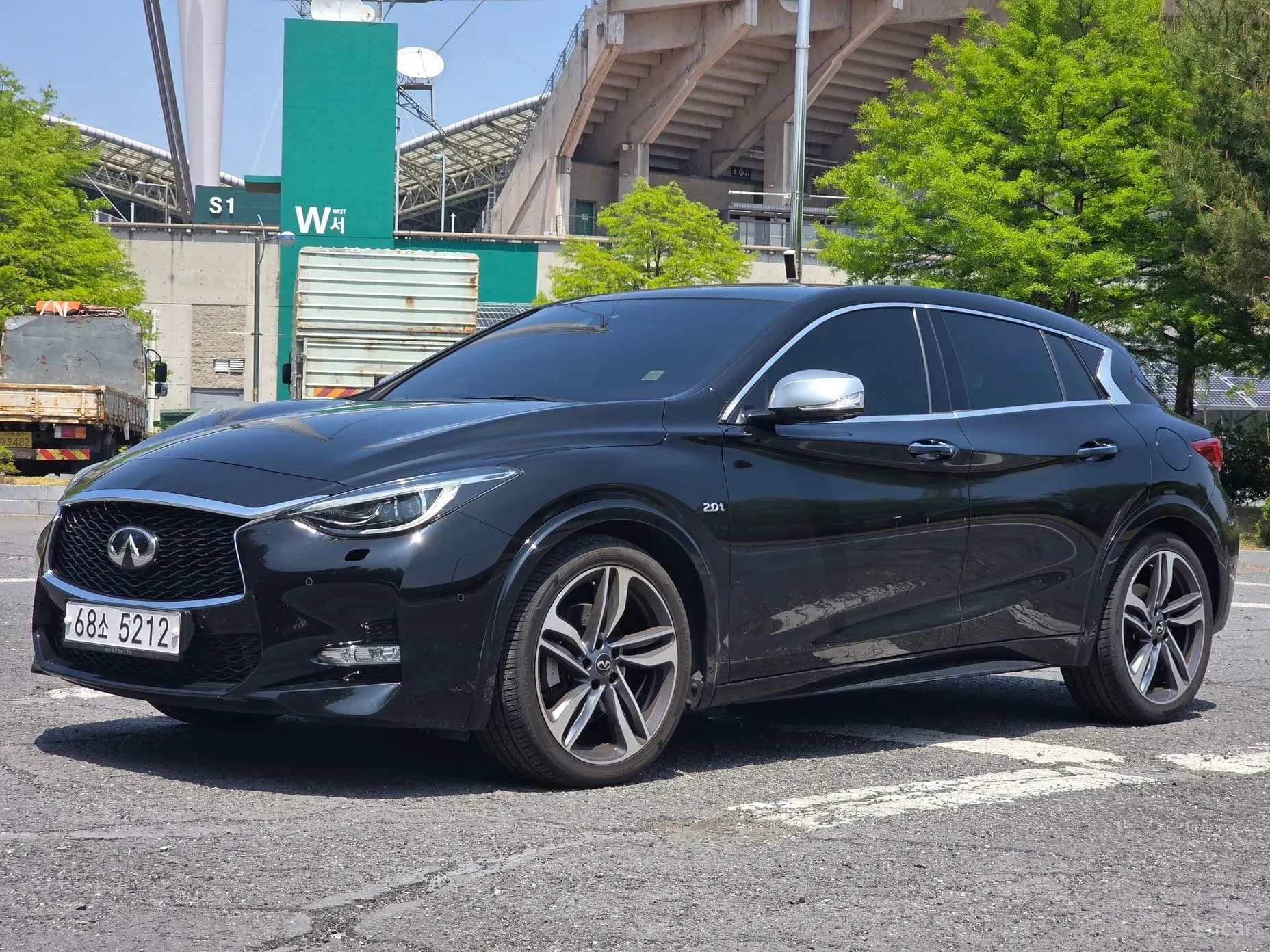 Q30
