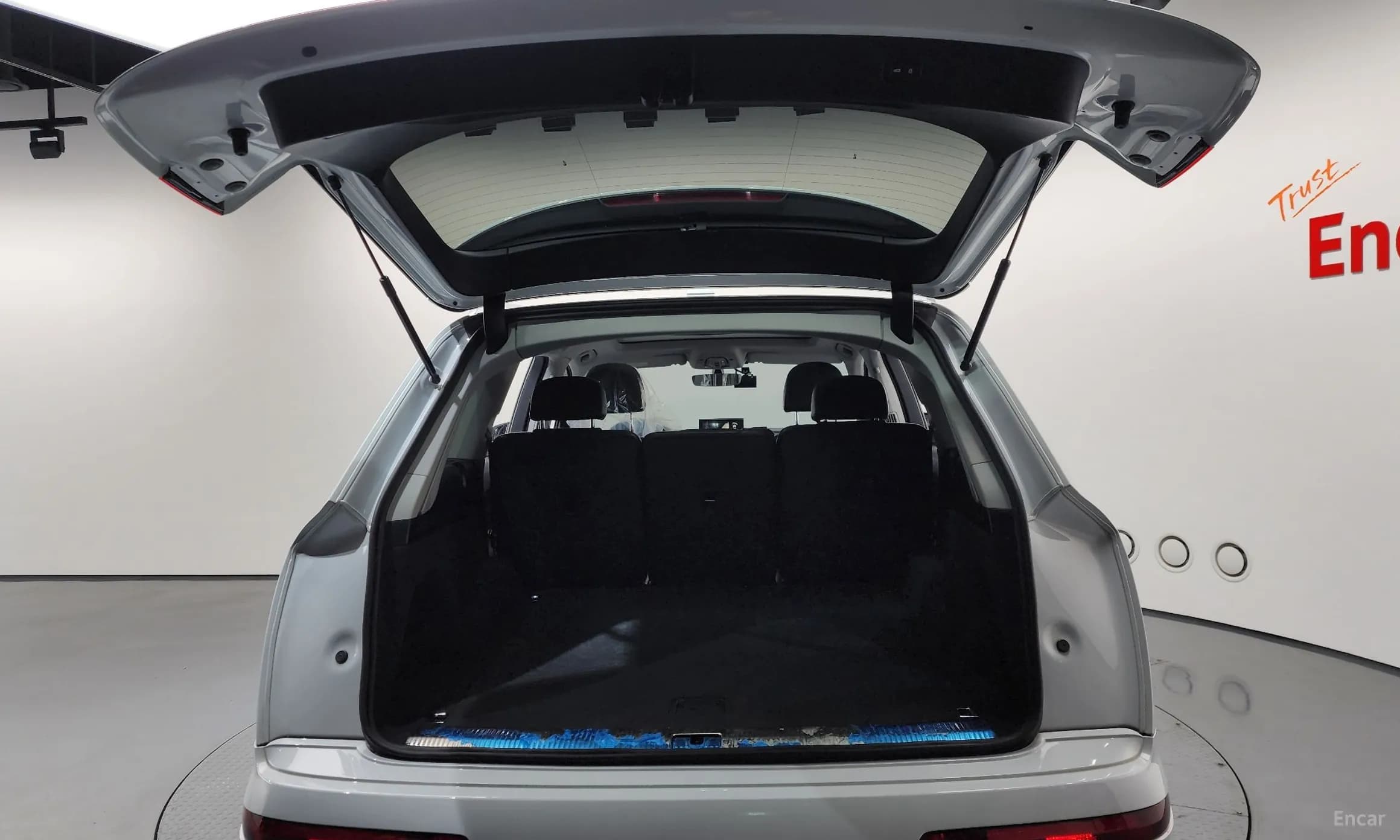 Q7 (4M)