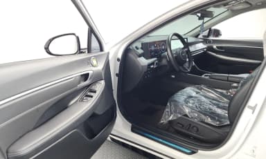 Sonata The Edge Hybrid (DN8)