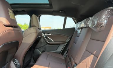 iX2 (U10)
