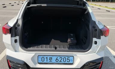 iX2 (U10)
