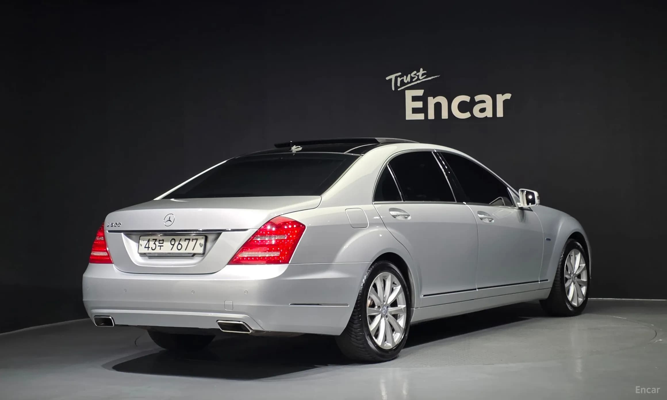S-Class W221