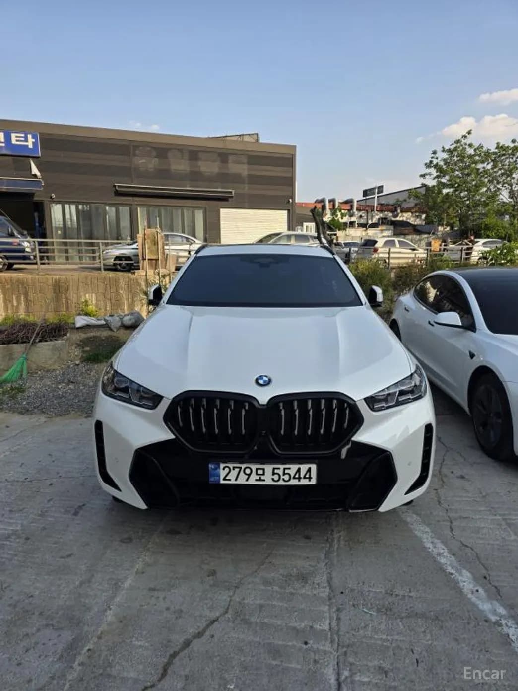 X6 (G06)
