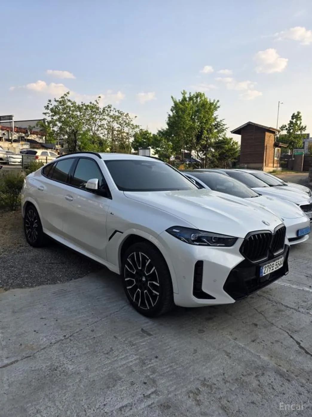 X6 (G06)
