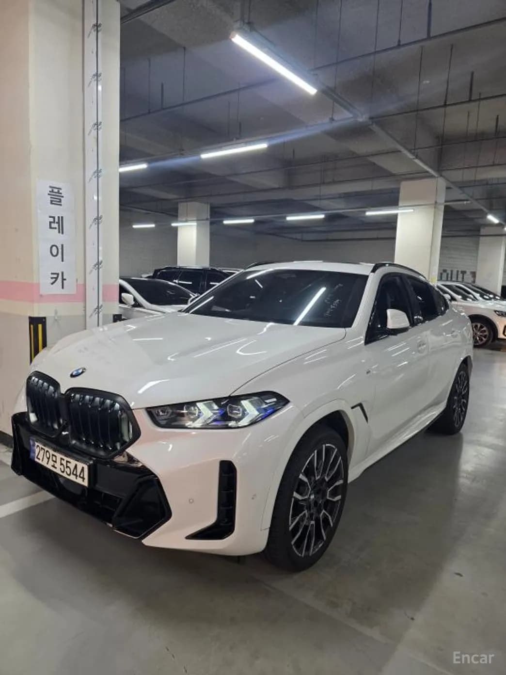 X6 (G06)
